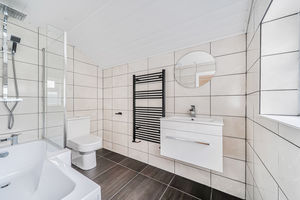 Photo 16- click for photo gallery